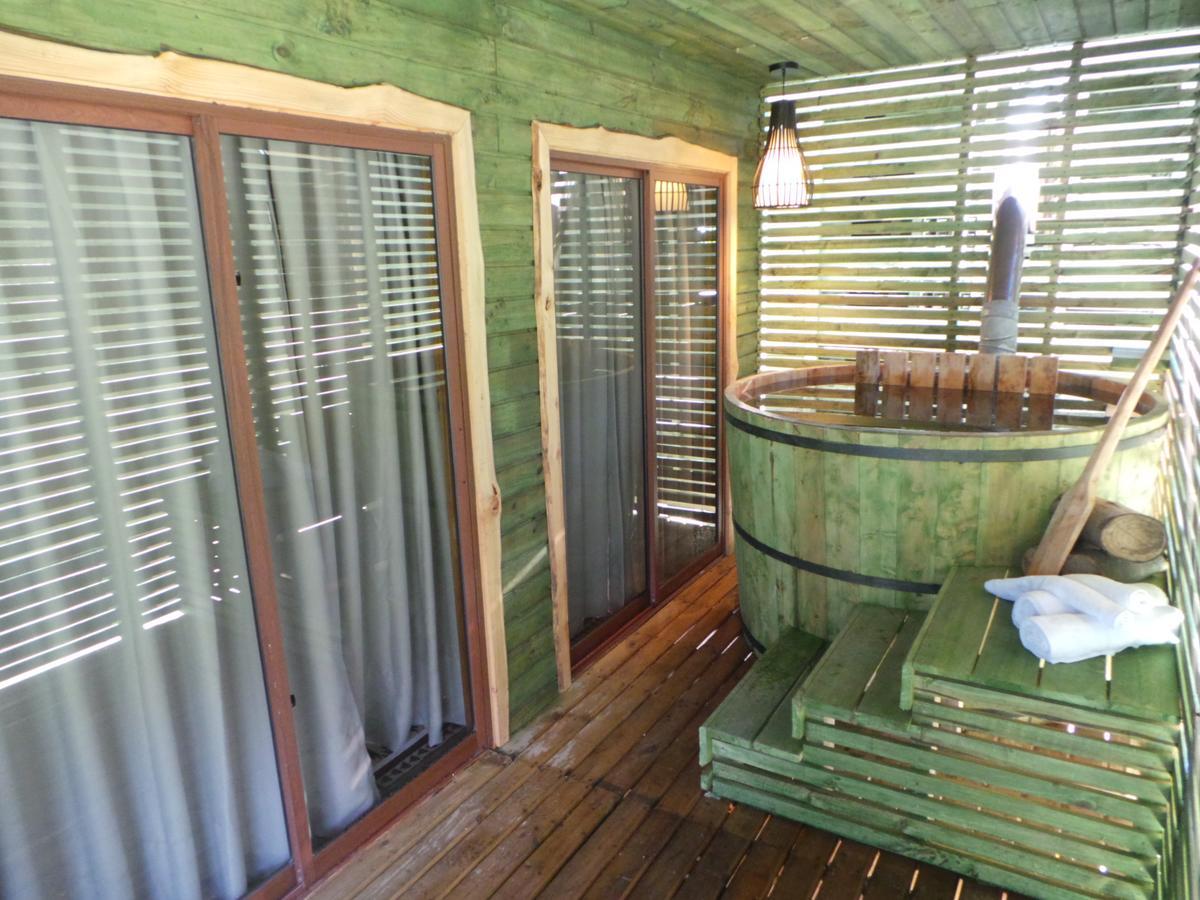 Treca Rupan Lodge Neltume Kültér fotó